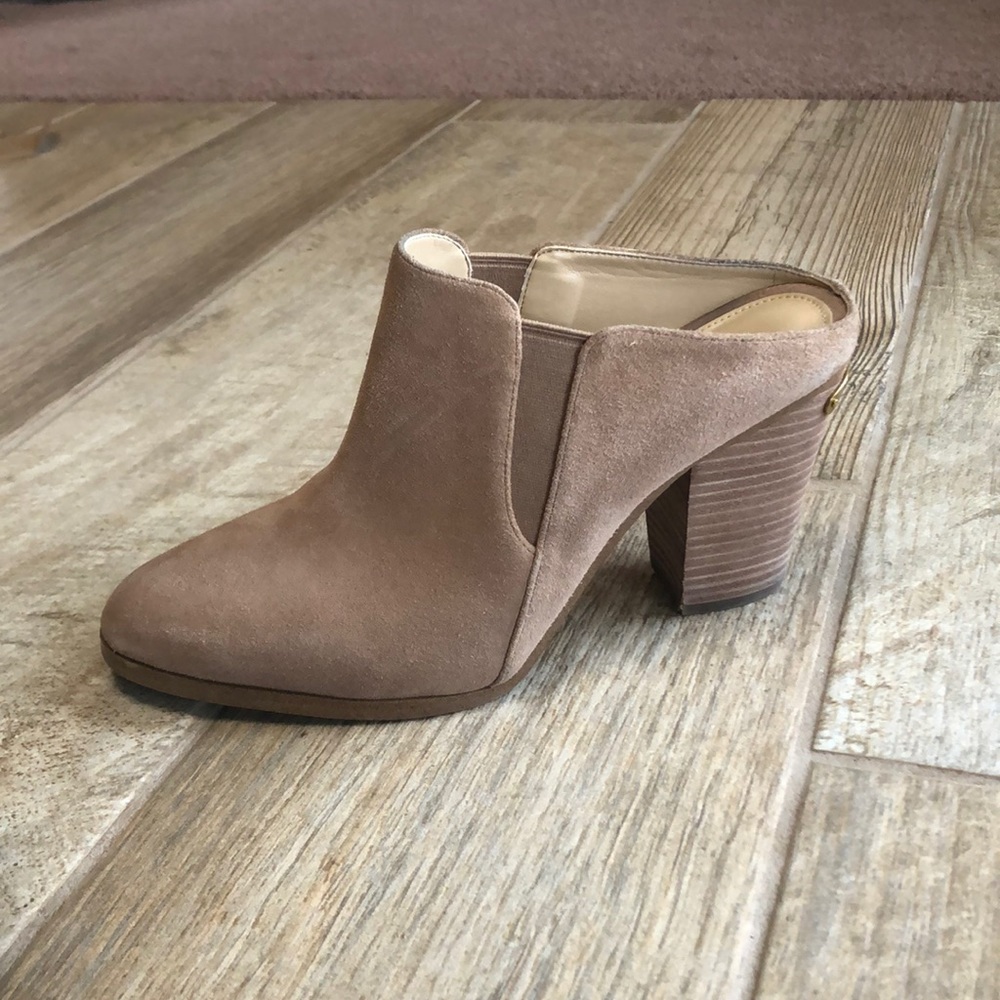 Michael Kors booties size 9